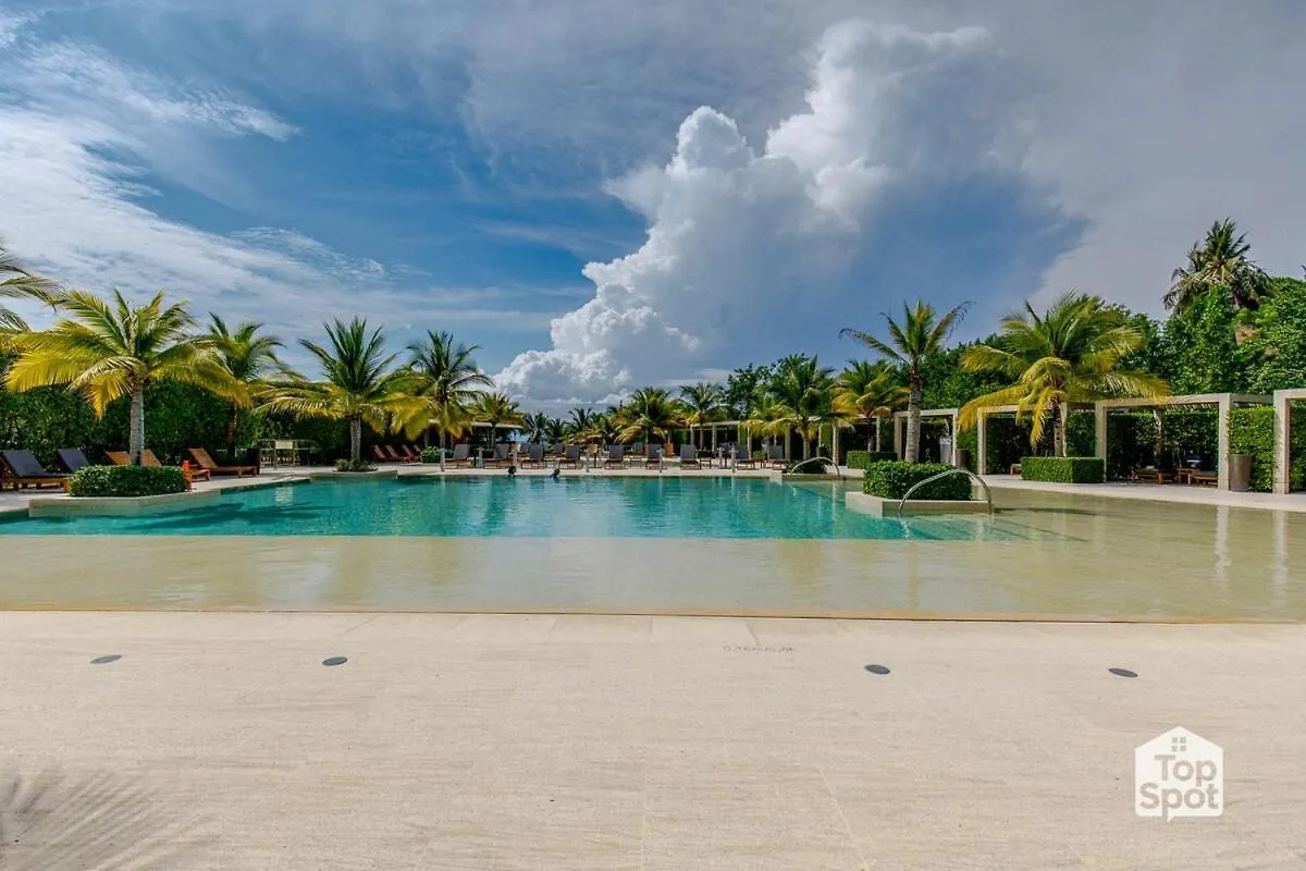 Oceanfront Topspot In Cartagenas Best Beach 0*, Cartagena